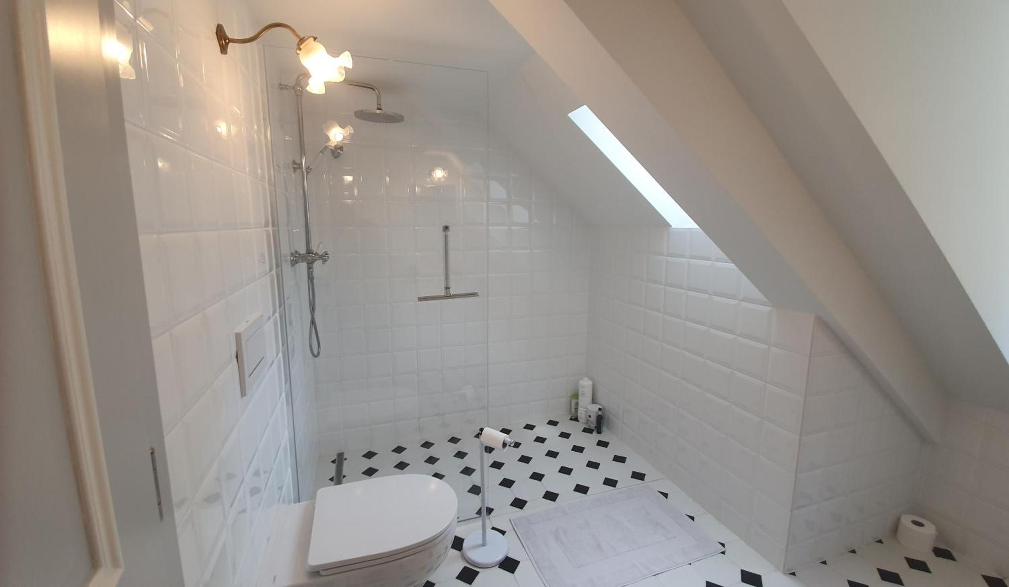Hotel Le Faubourg 29 à Neuchâtel Extérieur photo